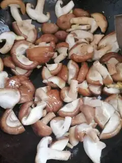 Make Fried mushrooms step 3