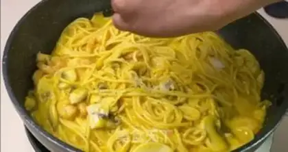 Make Pumpkin mushroom shrimp pasta step 6
