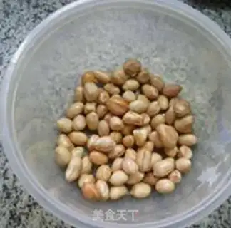 Make The peanuts, the meat, the rice step 5