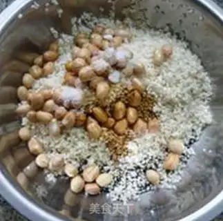 Make The peanuts, the meat, the rice step 7