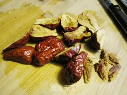 Make Ginger date tea step 0