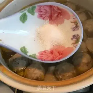 Make A crotch mushroom ball step 4