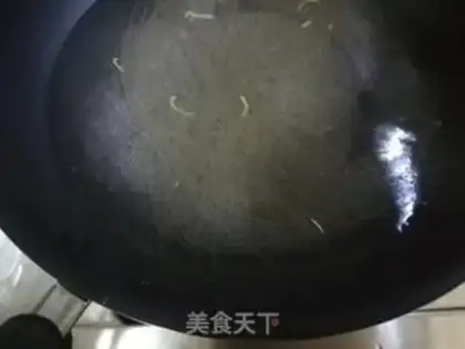 Make Korean pickle pork dumplings step 2
