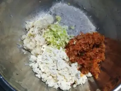 Make Korean pickle pork dumplings step 6