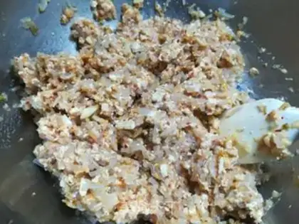 Make Korean pickle pork dumplings step 7