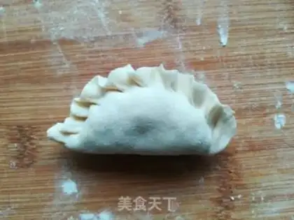 Make Korean pickle pork dumplings step 11