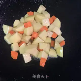 Make Curry potatoes, fat cow step 3