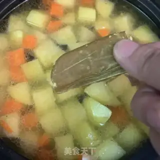 Make Curry potatoes, fat cow step 6