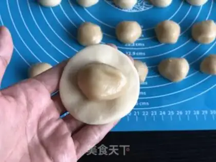Make A milky yellow wife cake step 7