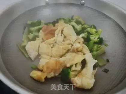 Make Cracker eggs step 6