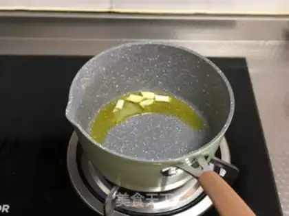 Make Tomato egg noodles step 2