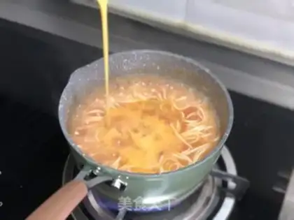 Make Tomato egg noodles step 8