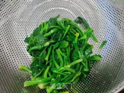 Make Spicy spinach step 4