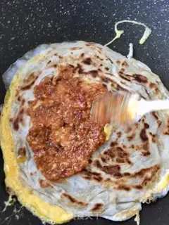 Make Garlic Spicy Pie step 6