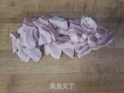 Make Powder pork stew step 1