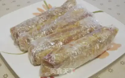 Make Garlic pork, fried meat step 4