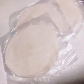 Make Hand grab cake step 1