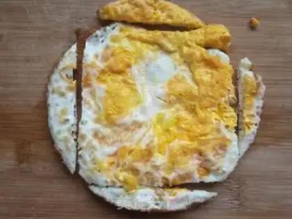 Make Egg sandwich step 2