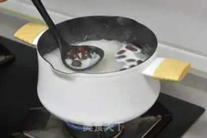 Make Red-tree guacamole step 7