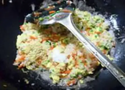 Make Garlic carrot fried rice step 8