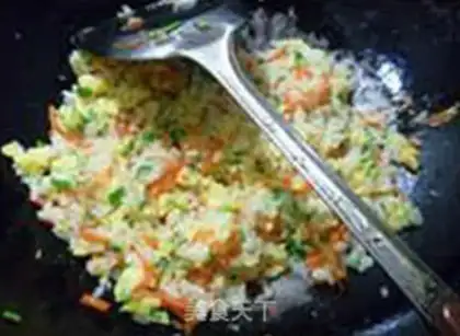 Make Garlic carrot fried rice step 9