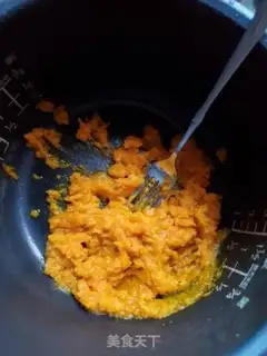Make Pumpkin buns step 1