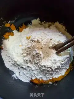 Make Pumpkin buns step 3