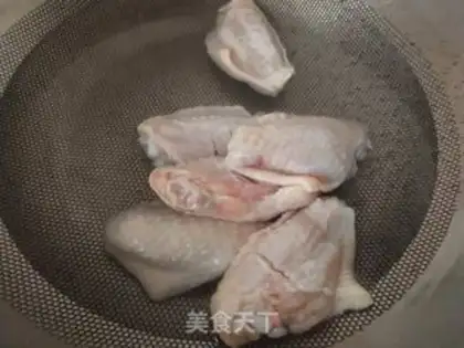 Make Red chicken wings, potatoes step 0