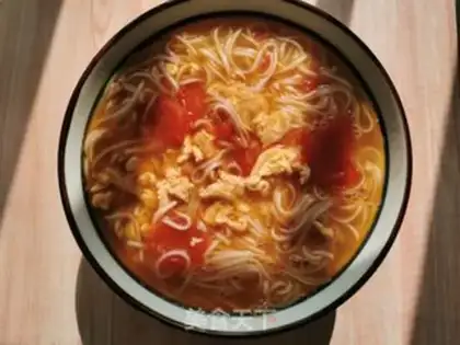 Make Tomato egg noodles step 10