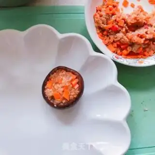 Make Scrambled mushroom carrots step 5