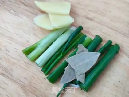 Make Scrawny soup from Qin Cuilong Mountain step 2