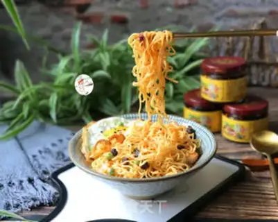 Make Spicy beef sauce noodles step 8