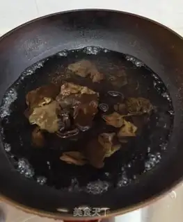 Make Scrambled eggs step 3