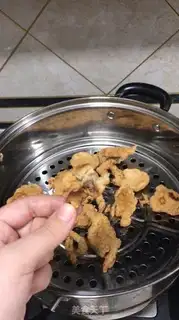 Make Fresh food, yellow meatballs step 2