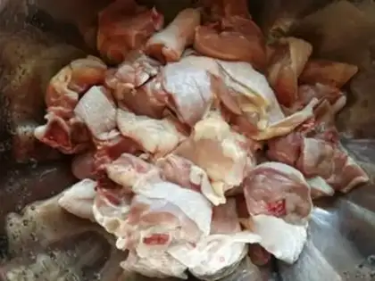 Make Chicken Leg soup from Worm Herbs Mountain step 0