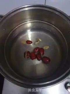 Make Peaches rice congee step 0