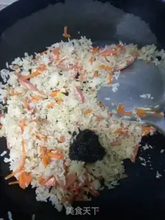 Make Ham sausages, carrots, olive rice step 6