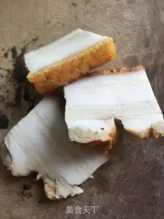 Make Chicken bones, pine radish soup step 2