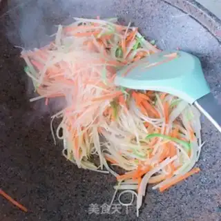 Make Fried carrot potatoes step 7