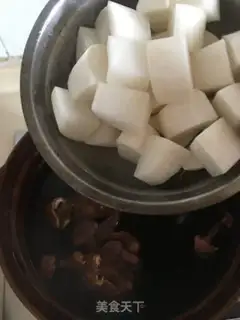 Make Chicken bones, pine radish soup step 7