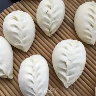 Make Potato pasta shrimp buns step 27