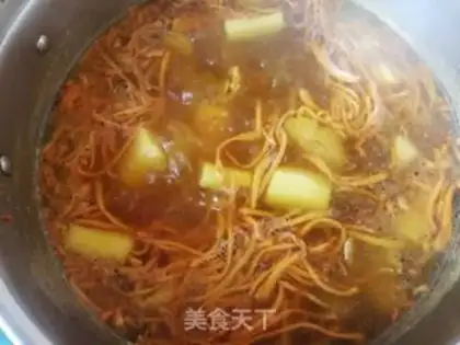 Make Chicken Leg soup from Worm Herbs Mountain step 9