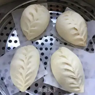 Make Potato pasta shrimp buns step 28