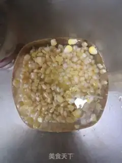 Make Scorched corn juice step 1