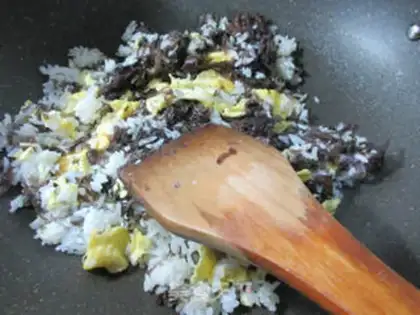 Make Chicken egg fried rice step 5