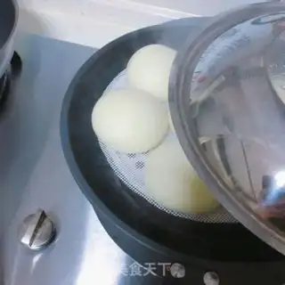 Make White buns step 11