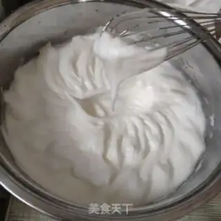 Make Eight inches of Fong birthday cake step 7