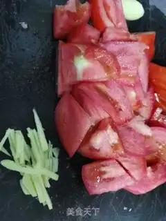 Make Tomato eggs and shrimp step 0