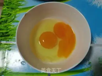 Make Tomato eggs and shrimp step 1