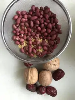 Make Peanut walnut date millet step 0